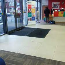 Focused on mastering the essentials of a great hotel experience within their class, park inn hotels offer warm and casual service, are spotlessly clean, easy to use, safe and fun. Park Inn Watford Now Closed 35 40 St Albans Rd