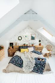 Maison Deco Retro Boheme Celine Au Detour Dun Chemin 13 Jpg 1 800 2 700 Pixels Bedroom Design Home Home Decor