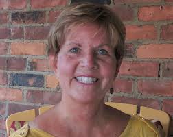 Song of the Earth: Barton, Sandy, York, Janell, Young Illustrators Club,  Leading Edge Academy East Mesa: 9781091260498: Amazon.com: Books