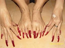 Es me patea cuando duerme y tiene las uñas de los pies largas y amarillas. Las Unas Mas Largas Del Mundo Elegantes Unas Acrilicas