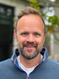 Kevin Addison's Instagram, Twitter & Facebook