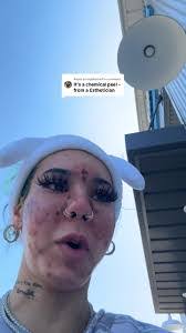 Vickie Bingham's Instagram, Twitter & Facebook