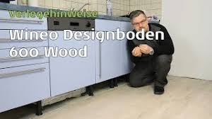Vinylboden in fliesenoptik oder vinylboden grau in betonbodenoptik. Wineo 600 Vinylboden In Der Kuche Verlegen Youtube