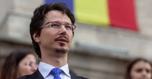 Judecătorul român Cristi Danileţ a primit cetăţenia Republicii Moldova