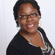 Daphne West's Instagram, Twitter & Facebook