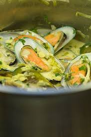 Mussels With Leeks Sherry And Cream Cooked Mussels In Cream Sauce Recipe Mussels Mussels Recipe Main Dish Recipes