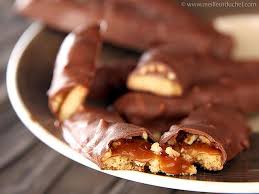 Barre Chocolatee Biscuitee Au Caramel Fondant Recette Fondant Au Caramel Cuisine Et Boissons Alimentation