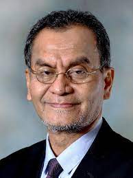 The ministry of health (malay: Pharmaboardroom Datuk Seri Dr Haji Dzulkefly Bin Ahmad Minister Of Health Malaysia