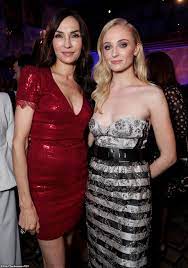 Famke janssen plastic surgery before and after botox injections when questioned about her alleged plastic surgery famke said that she would rather stop appearing on camera than go under the plastic surgeon's knife. Famke Janssen Has Ruined Her Face With Botox Hardly Recognisable Lipstick Alley