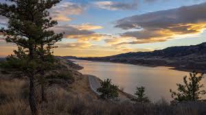 Runarut the college town of fort collins is home to more than 165,000 people, so you'll find any of the amenities you could possibly need within town. Horsetooth Reservoir Camping What You Need To Know