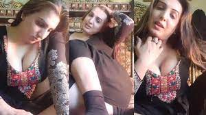 Laila ali pakistani shemale live hot talk - YouTube