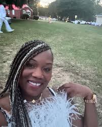 Rochelle Knox (@rayrayturner) • Threads, Say more