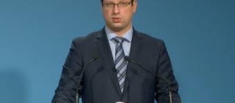 Department of computer algorithms and artificial intelligence. Eduline Hu Kozoktatas Gulyas Gergely Maradnak A Mostani Szigoritasok