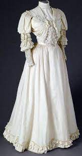 A Farytale Inspiration Historical Dresses Vintage Gowns Vintage Dresses