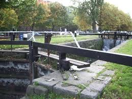 Maybe you would like to learn more about one of these? File Grand Canal Schleuse Jpg Wikipedia