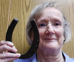 Earlene Henry's Instagram, Twitter & Facebook