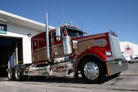 Love The Classic Paint Job Kenworth Trucks Trucks Kenworth