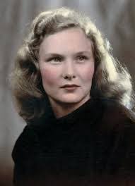 Aliza Mitchell's Instagram, Twitter & Facebook