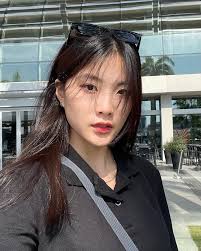 Melody Lee 李欣倩