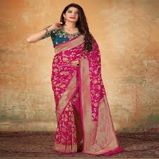 Deepika ranveer wedding photos just dropped on us, and i have every single one of the photos for you to see here. Magenta Banarasi Silk Wedding Saree G3 Wsa40346 G3fashion Com