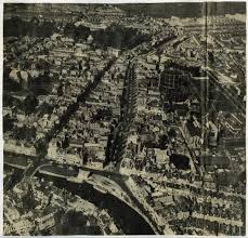 1957 Groningen Luchtfoto Van Het Noordoosten Van De Binnenstad Met Het Gedempte Boterdiep En Het Terrein Van De Gasfabriek Groningen Stad Nederland