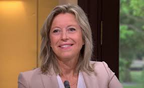 Volg als eerste nieuwe updates over: Alles Over Kajsa Ollongren Haar Achtergrond Haar Priveleven En Haar Politieke Loopbaan Demediagids Nl