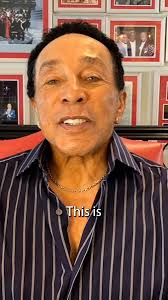 @smokeyrobinson's video Tweet