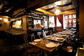 Looking For A Cozy Restaurant With Homemade Italian To Take Your Valentine We Love This Spot On The Lower East Cozy Restaurant New York Eats Sauce Restaurant