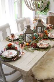 The gold flatware is a perfect finishing touch. Stunning Real Life Affordable And Doable Fall Table Setting Ideas