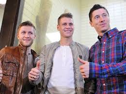 He also is poland national team member, making his debut in 2007 and going on to receive over 60 caps. Pin On Lukasz Piszczek 33j