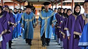 Majlis graduasi tingkatan 5 tahun 2018. Majlis Graduasi Smk Mutiara Raikan Murid Murid Tingkatan 5 Jpwpl Sana Sini Berita Rasmi Jabatan Pendidikan Wp Labuan