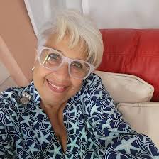 No te quedes sin tu @tequenon_pr Sabores: -Queso. -Guayaba y Queso.  -Pepperoni y Queso. Paquete de 24 piezas un sabor. Áreas: San Juan,  Guaynabo, Bayamón, Dorado y Caguas. #tequeños #tequeñon #tequeñonpr  #picadera #