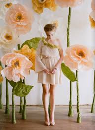 1280 x 720 jpeg 99 кб. Giant Flowers Giant Paper Flowers Diy Paper Flower Backdrop Diy Giant Paper Flowers