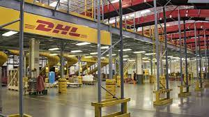 Dhl Como Procesar 6 000 Paquetes Por Hora Cada Noche Youtube