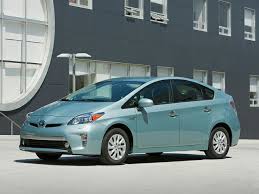 Fuel tank capacity of toyota prius competes directly with audi a4, and audi a3. 2014 Toyota Prius Plug In Advanced 5dr Hatchback Specs And Prices