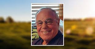 Riley Rucker's Instagram, Twitter & Facebook