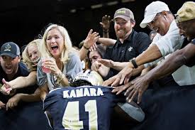 Testen ihres videos während eines meetings. Alvin Kamara Facebook