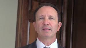 Here are some tips to help prevent package theft by 'porch pirates'