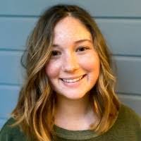 Bella Dean's Instagram, Twitter & Facebook