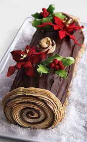 Lady Basil S Inspiring Colors Yule Log Cake Yule Log Cake Decoration Christmas Food