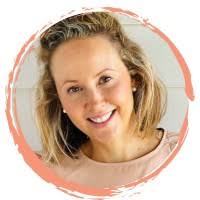 Amanda Attwood's Instagram, Twitter & Facebook