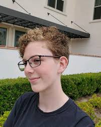 Kristin Bly's Instagram, Twitter & Facebook