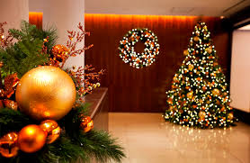Christmas designers, as the leading holiday decorating and professional christmas light installation company in nj. Professional Holiday Decor Ny Nj Ct John Mini Distinctive Landscapes