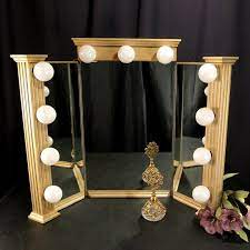 Vintage 1960 S Large Lighted Tri Fold Professional Makeup Mirror Clara S Chic Boutique On Ruby L Diy Vanity Mirror Vanity Mirror Diy Vanity Mirror With Lights