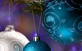 Another simple tweak is to change the color scheme of your system. 55 Christmas Desktop Theme