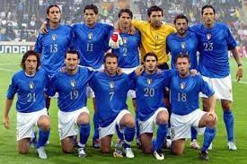 Definitely In Favour Of The Dutch Team Who Else But But But Why Don T We Have The Stylish Blue Shirts Of The Italian Equipe Let Alone T Futbol Fotograf