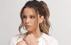 Maybe you would like to learn more about one of these? Wallpaper Look Pose Actress Kate Beckinsale Kate Beckinsale Hair Make Up Images For Desktop Section Devushki Download