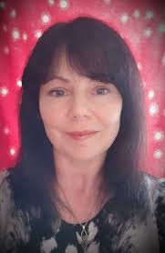 Sarah Wainwright's Instagram, Twitter & Facebook