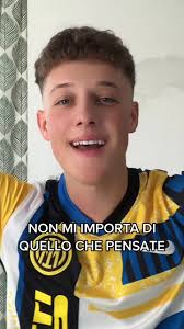 Voi Criticate Che Intanto Io