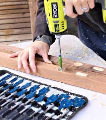 How to make a hole with a small tooth guide key, i.e. Making Circular Holes Jaime Costiglio